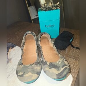 Tieks Calouflage Ballet Flats